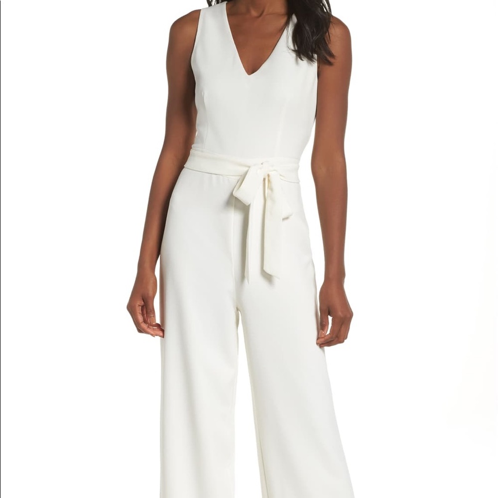 NWT VINCE CAMUTO WHITE JUMPSUIT